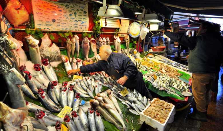 بازار ماهی کادیکوی
